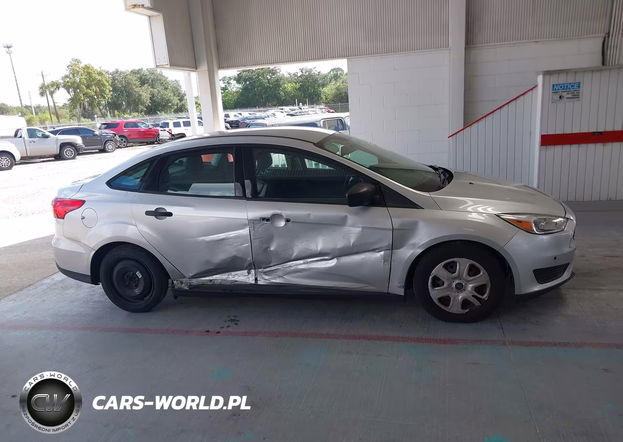 2016 Ford Focus S VIN:1FADP3E22GL298462 - 14