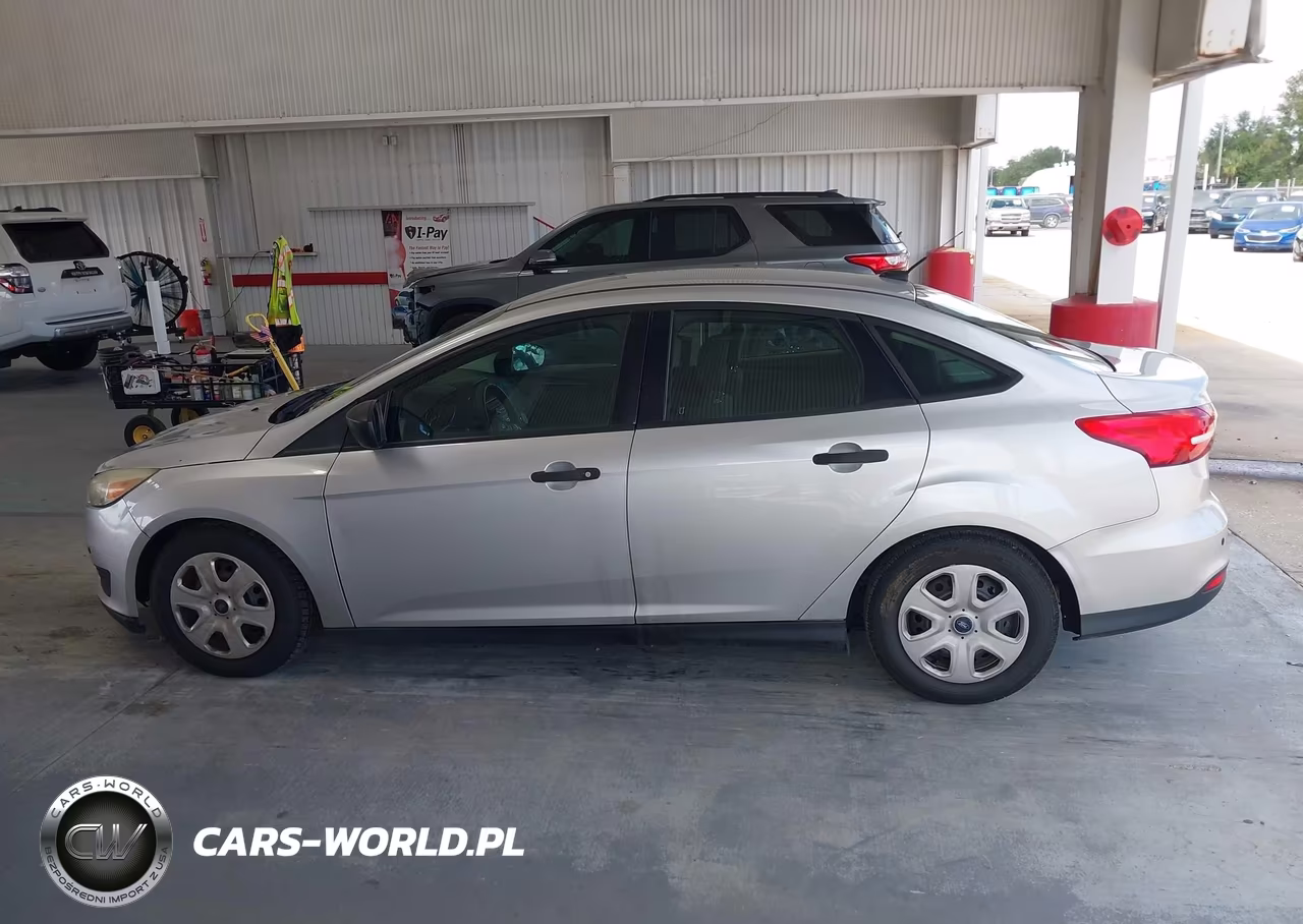 2016 Ford Focus S VIN:1FADP3E22GL298462 - 15