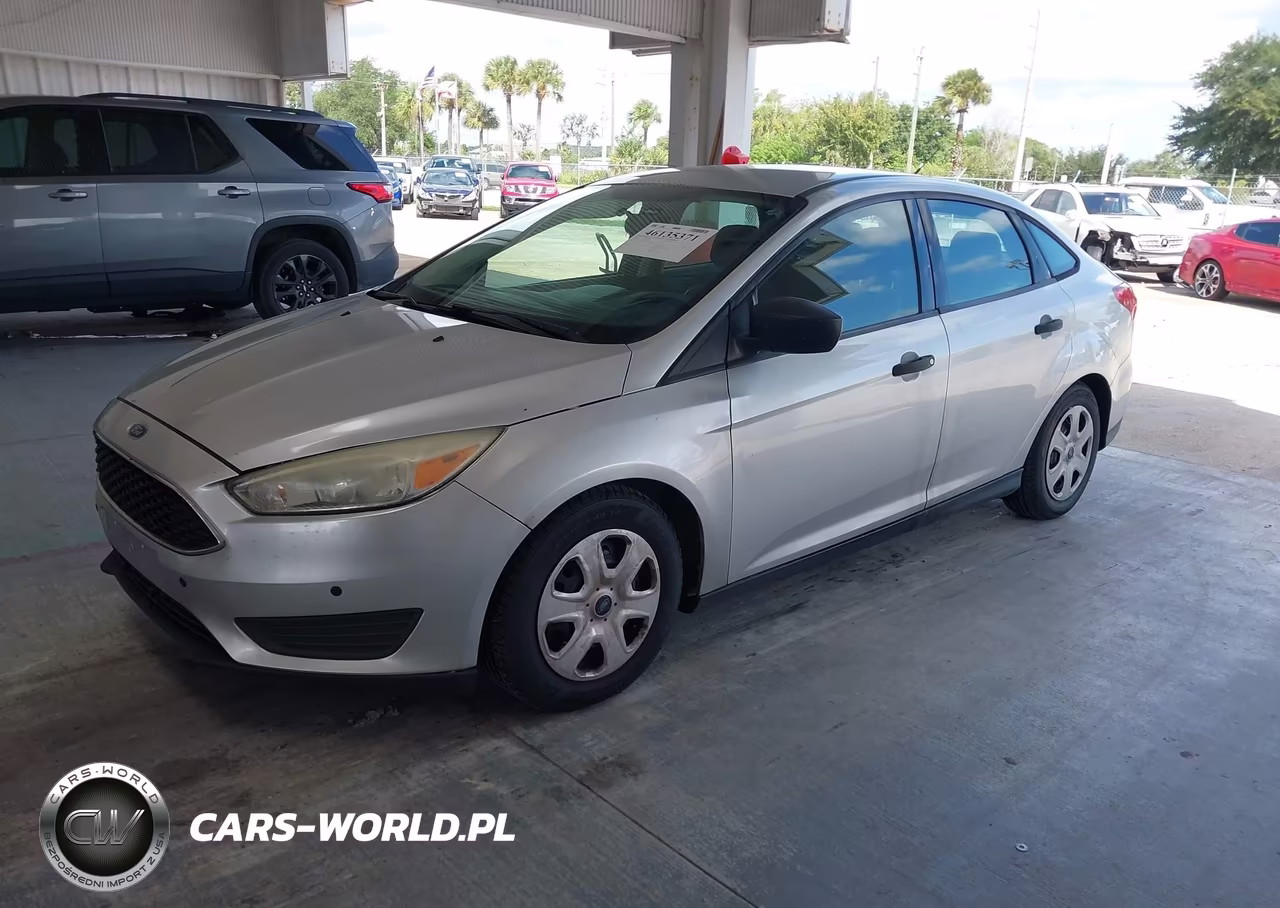 2016 Ford Focus S VIN:1FADP3E22GL298462 - 2