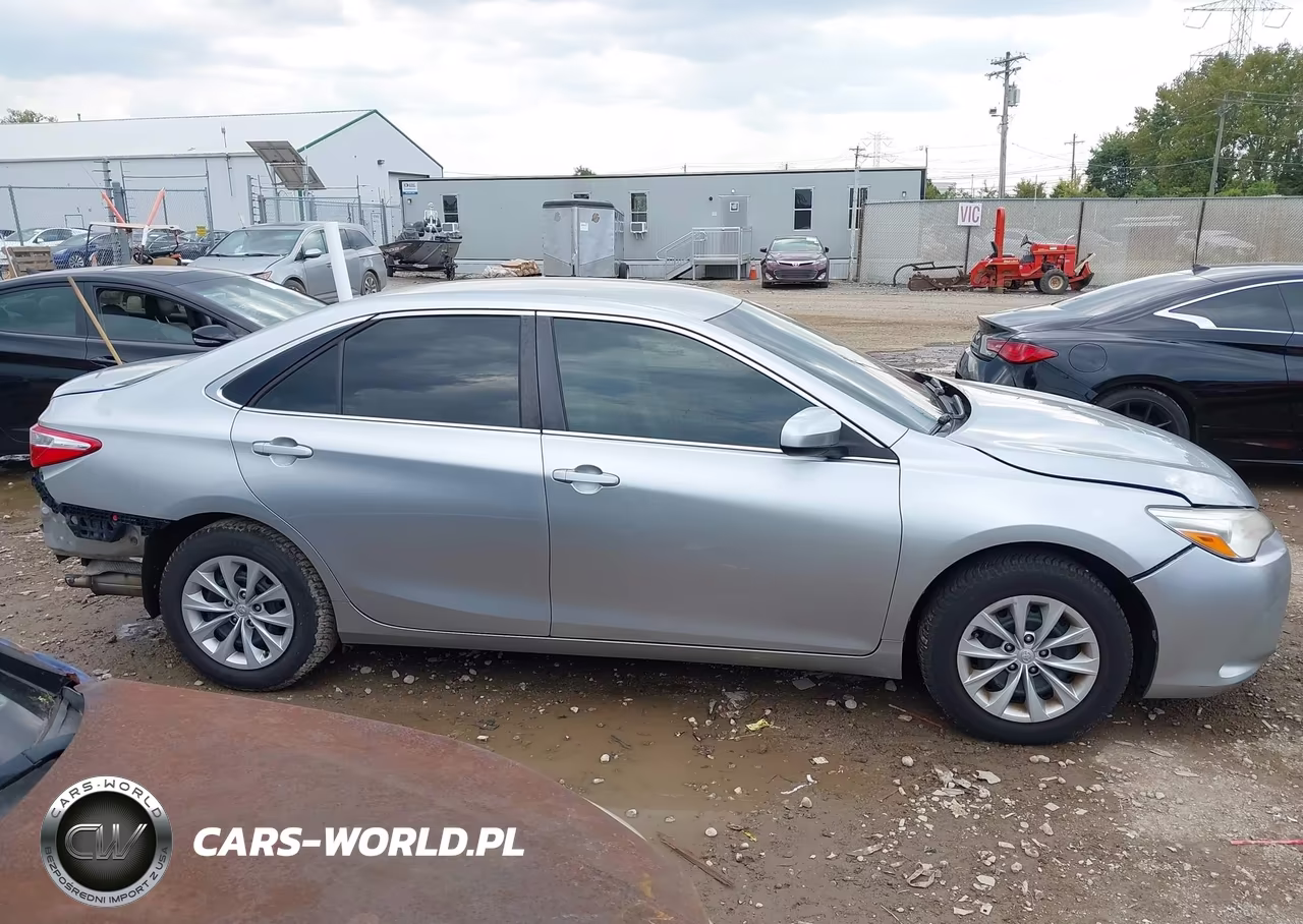 2016 Toyota Camry Le VIN:4T1BF1FK0GU507601 - 13