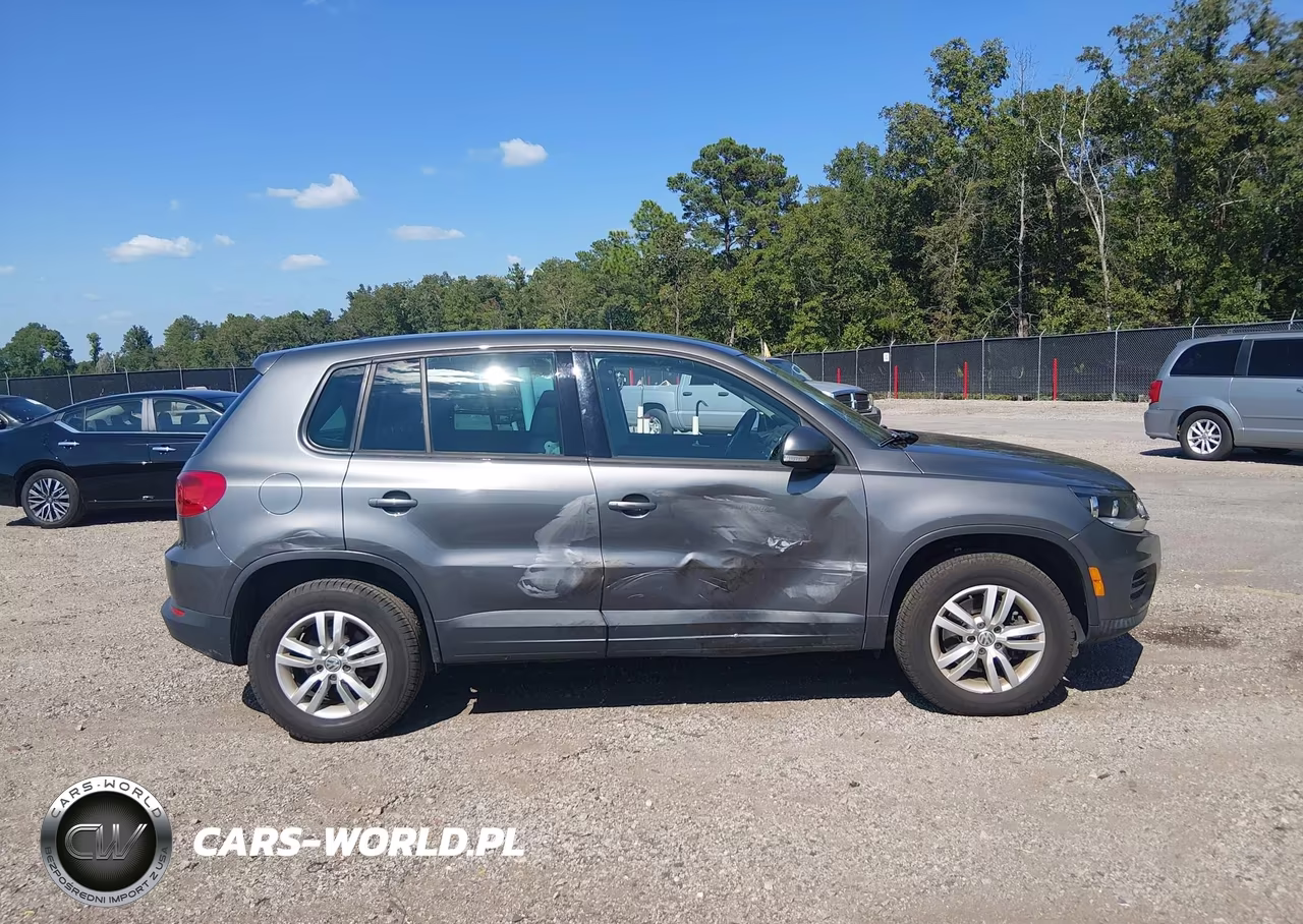 2012 Volkswagen Tiguan Le VIN:WVGAV7AX7CW006210 - 13