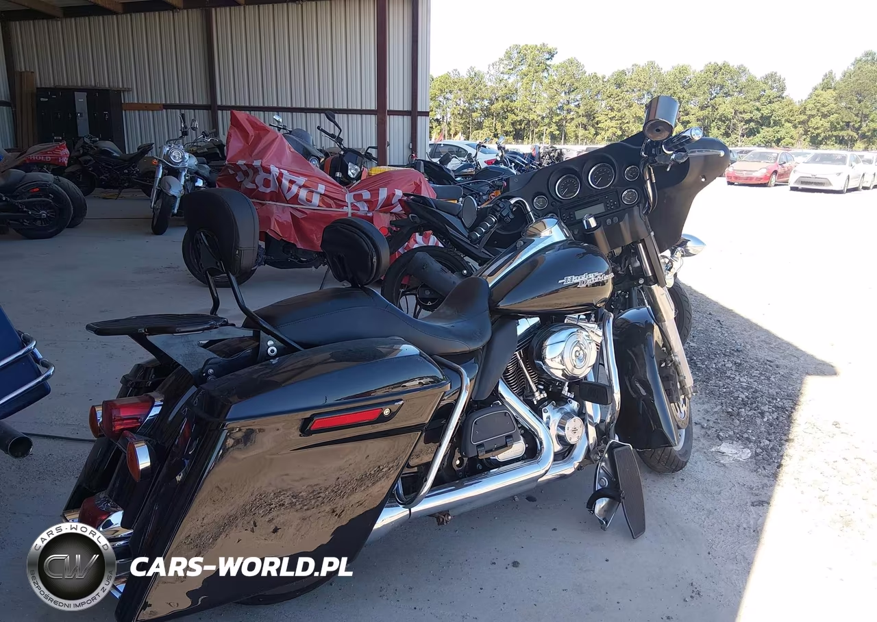 2012 Harley-Davidson Flhtcu Ultra Classic Electra Gld VIN:1HD1FCM12CB609914 - 4