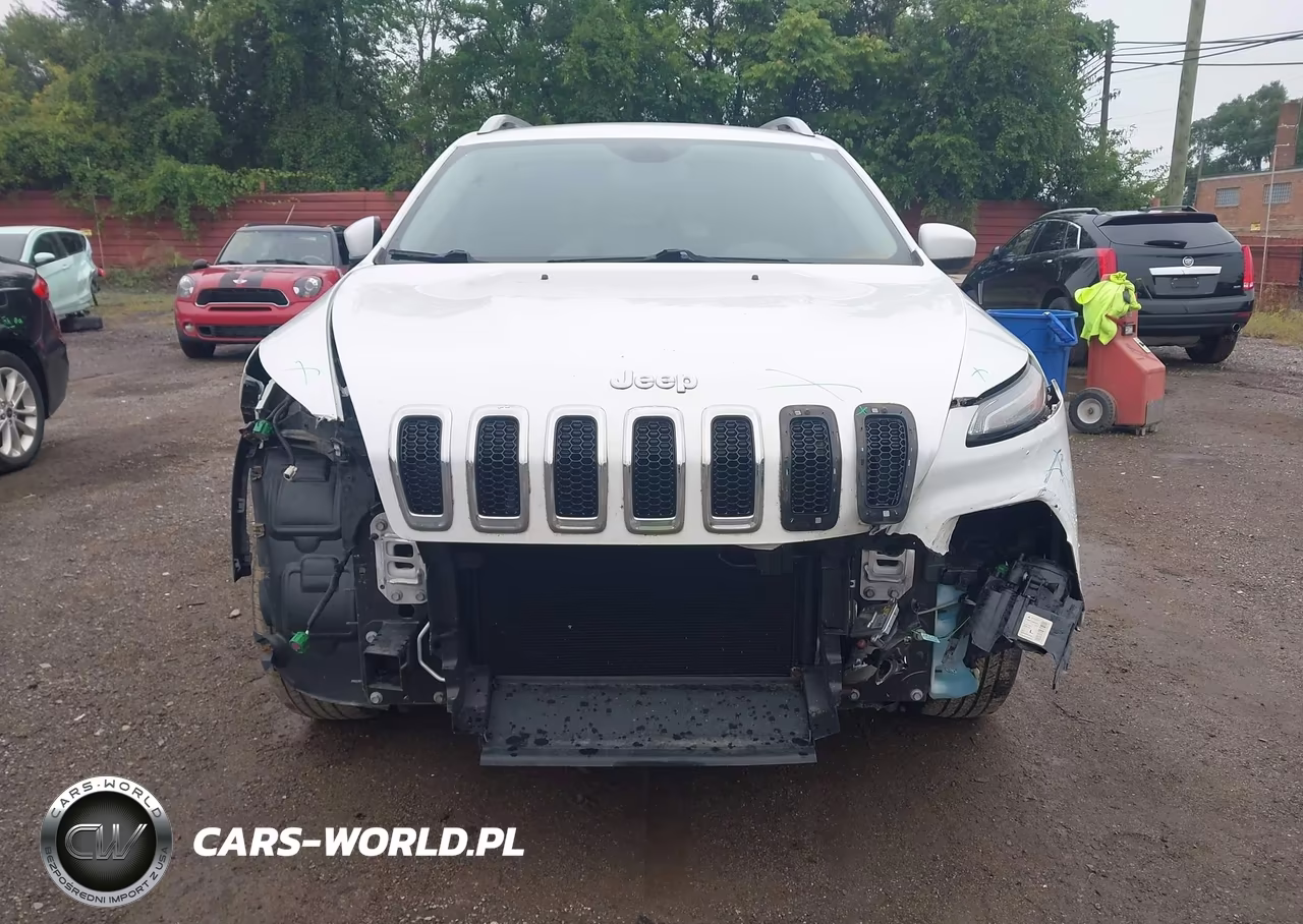 2017 Jeep Cherokee Latitude 4X4 VIN:1C4PJMCB0HW546841 - 13
