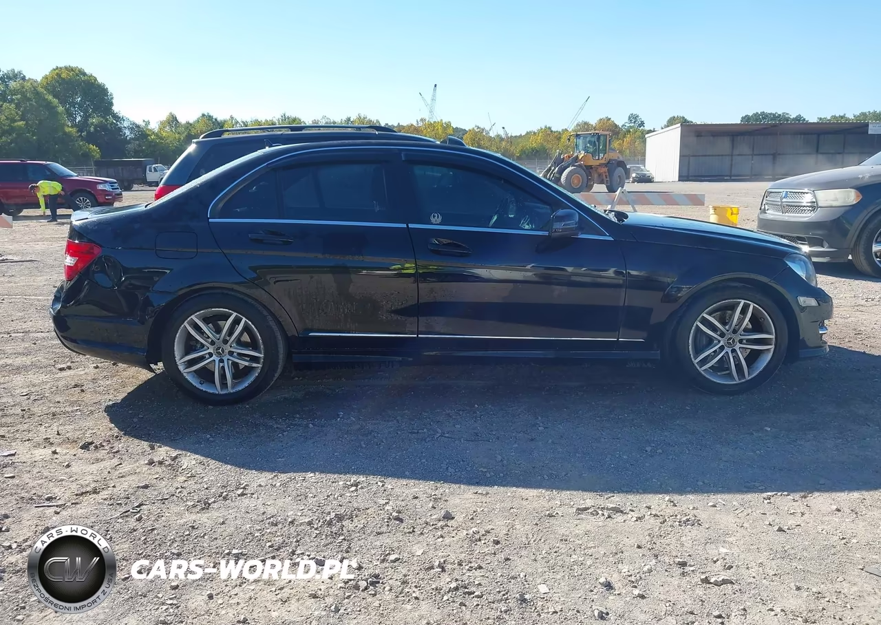 2014 Mercedes-Benz C 300 Sport 4Matic VIN:WDDGF8AB8EA942316 - 13