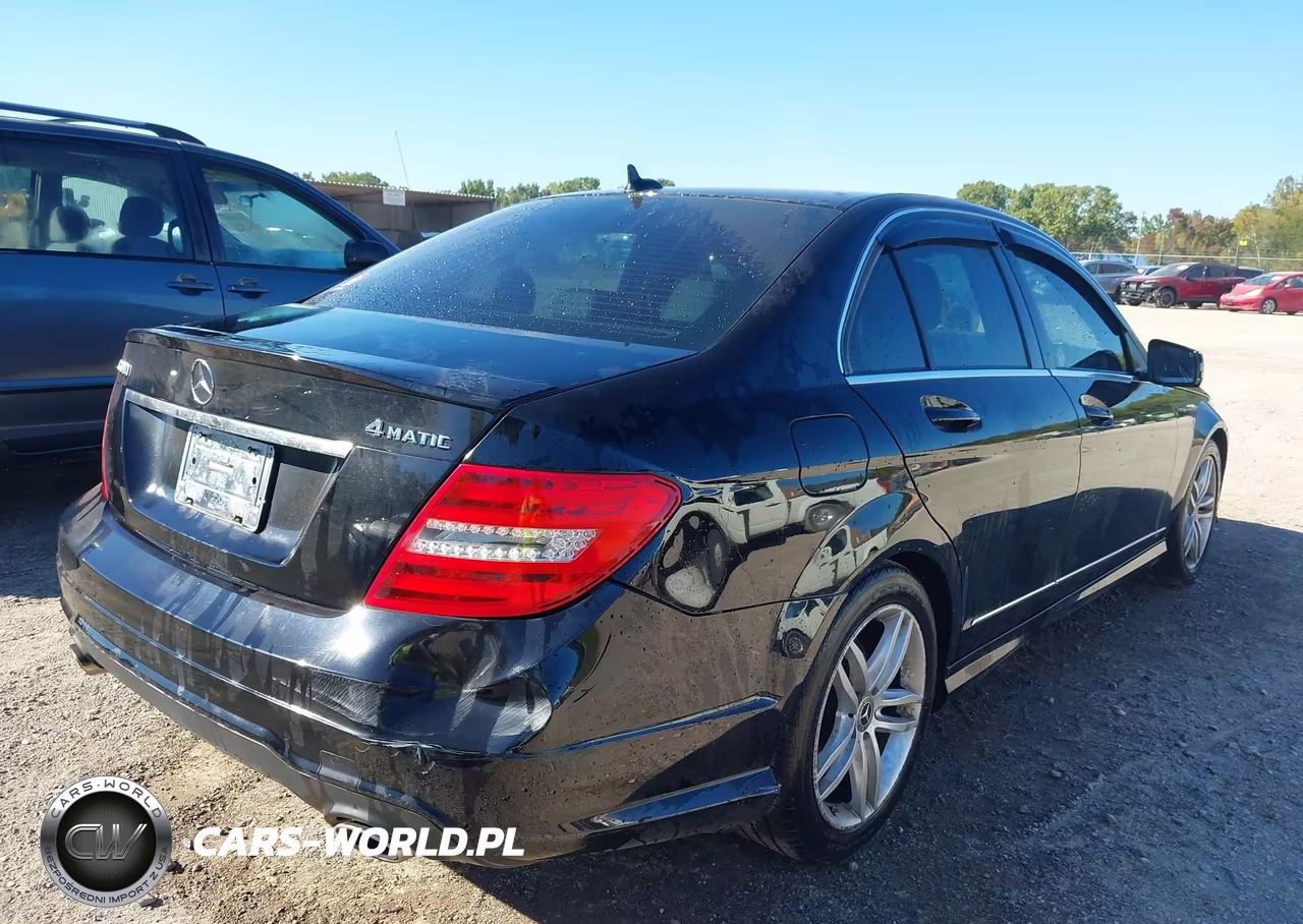 2014 Mercedes-Benz C 300 Sport 4Matic VIN:WDDGF8AB8EA942316 - 4