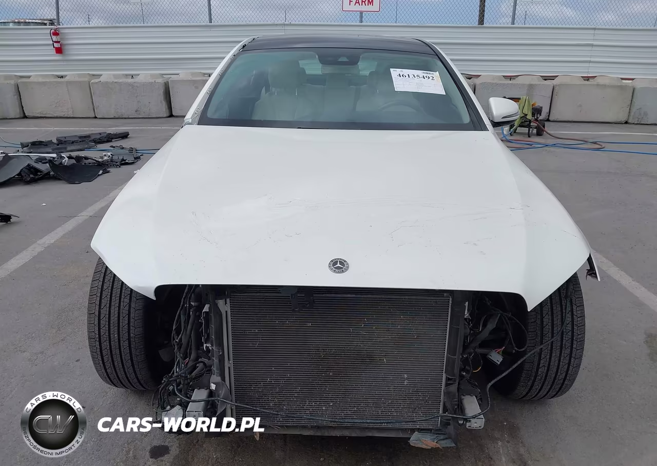 2018 Mercedes-Benz E 300 VIN:WDDZF4JB8JA373530 - 13