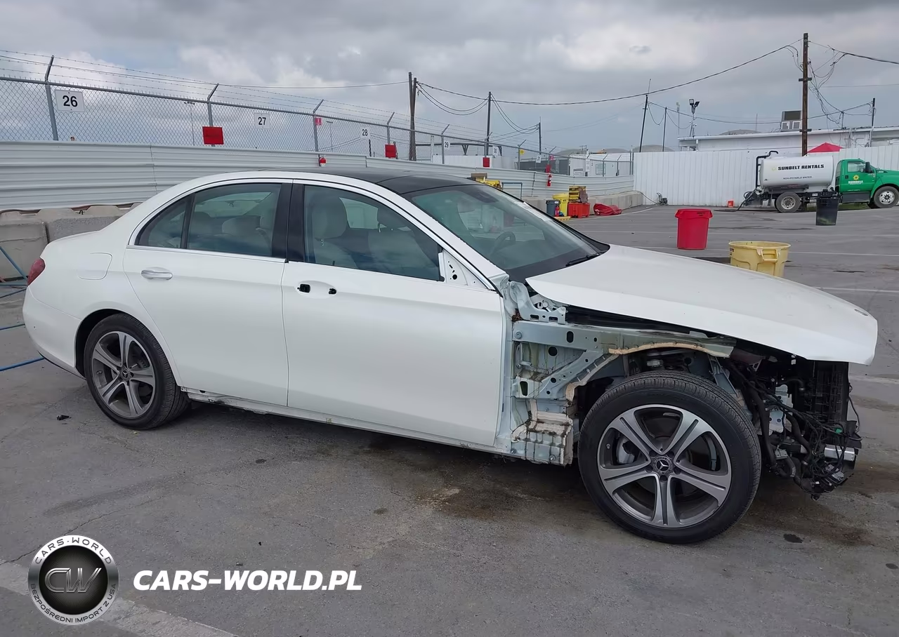 2018 Mercedes-Benz E 300 VIN:WDDZF4JB8JA373530 - 14