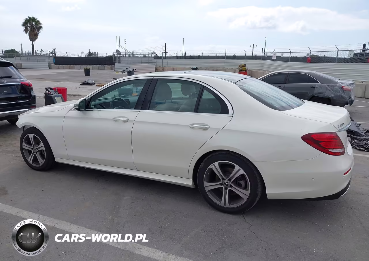 2018 Mercedes-Benz E 300 VIN:WDDZF4JB8JA373530 - 15