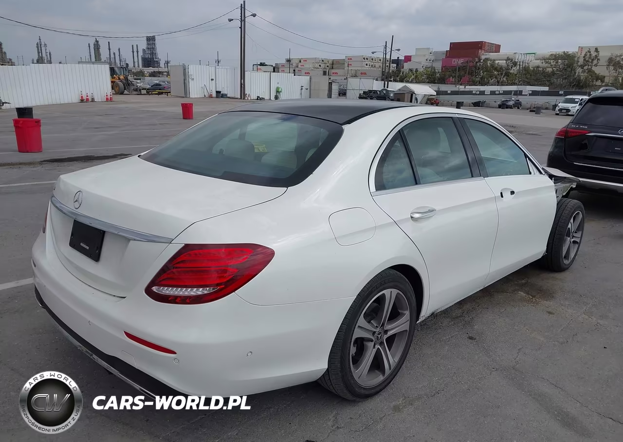 2018 Mercedes-Benz E 300 VIN:WDDZF4JB8JA373530 - 4