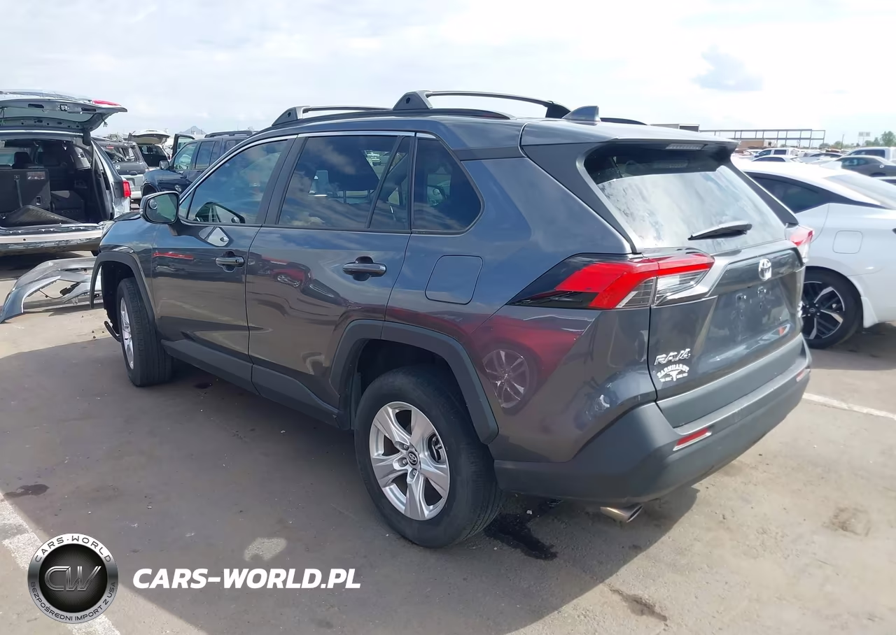 2020 Toyota Rav4 Xle VIN:2T3P1RFV4LC103698 - 3