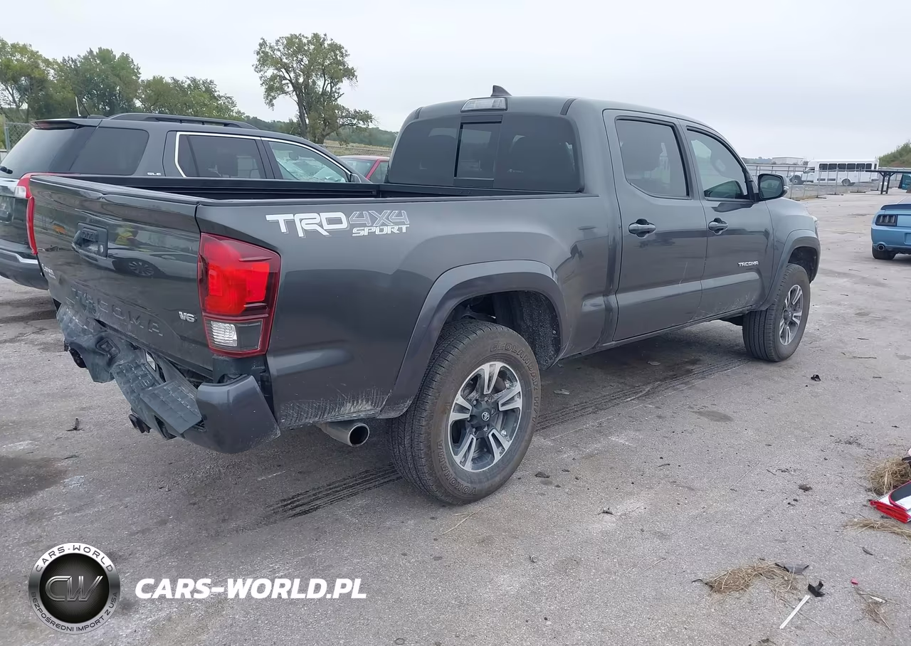 2018 Toyota Tacoma Trd Sport VIN:3TMDZ5BN6JM038764 - 4
