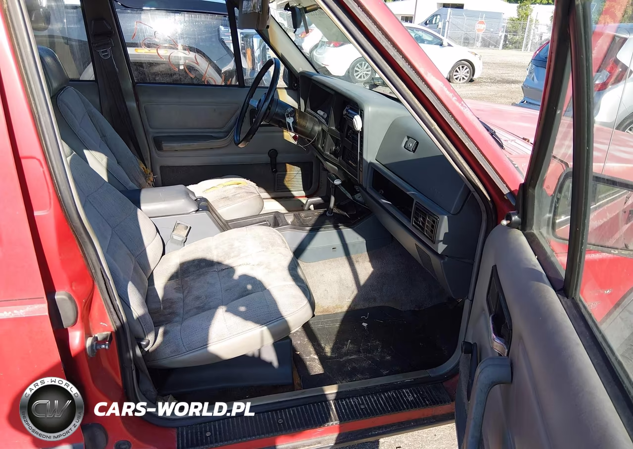 1993 Jeep Cherokee Sport VIN:1J4FJ68S5PL597617 - 5