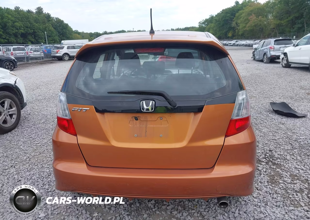 2009 Honda Fit Sport VIN:JHMGE88419S028377 - 16