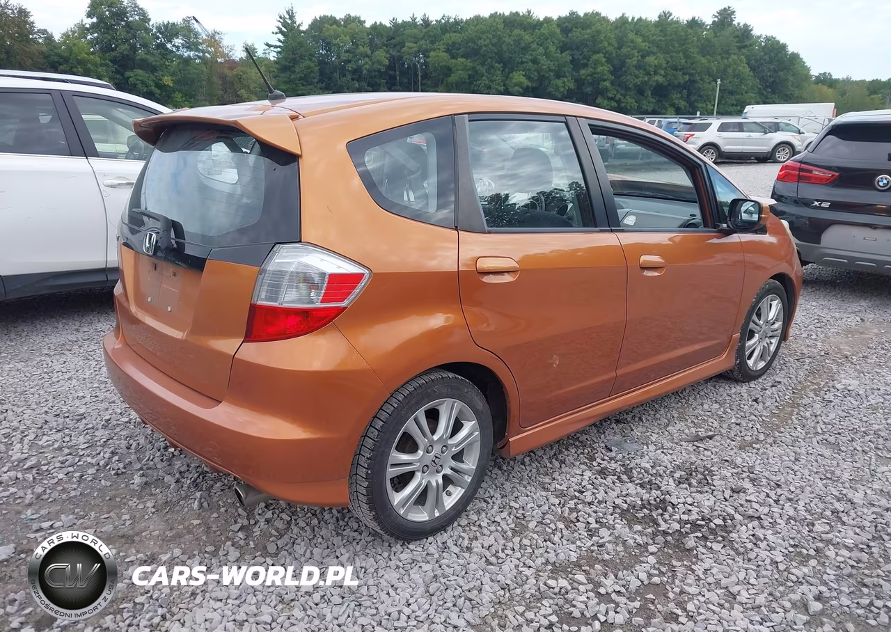 2009 Honda Fit Sport VIN:JHMGE88419S028377 - 4