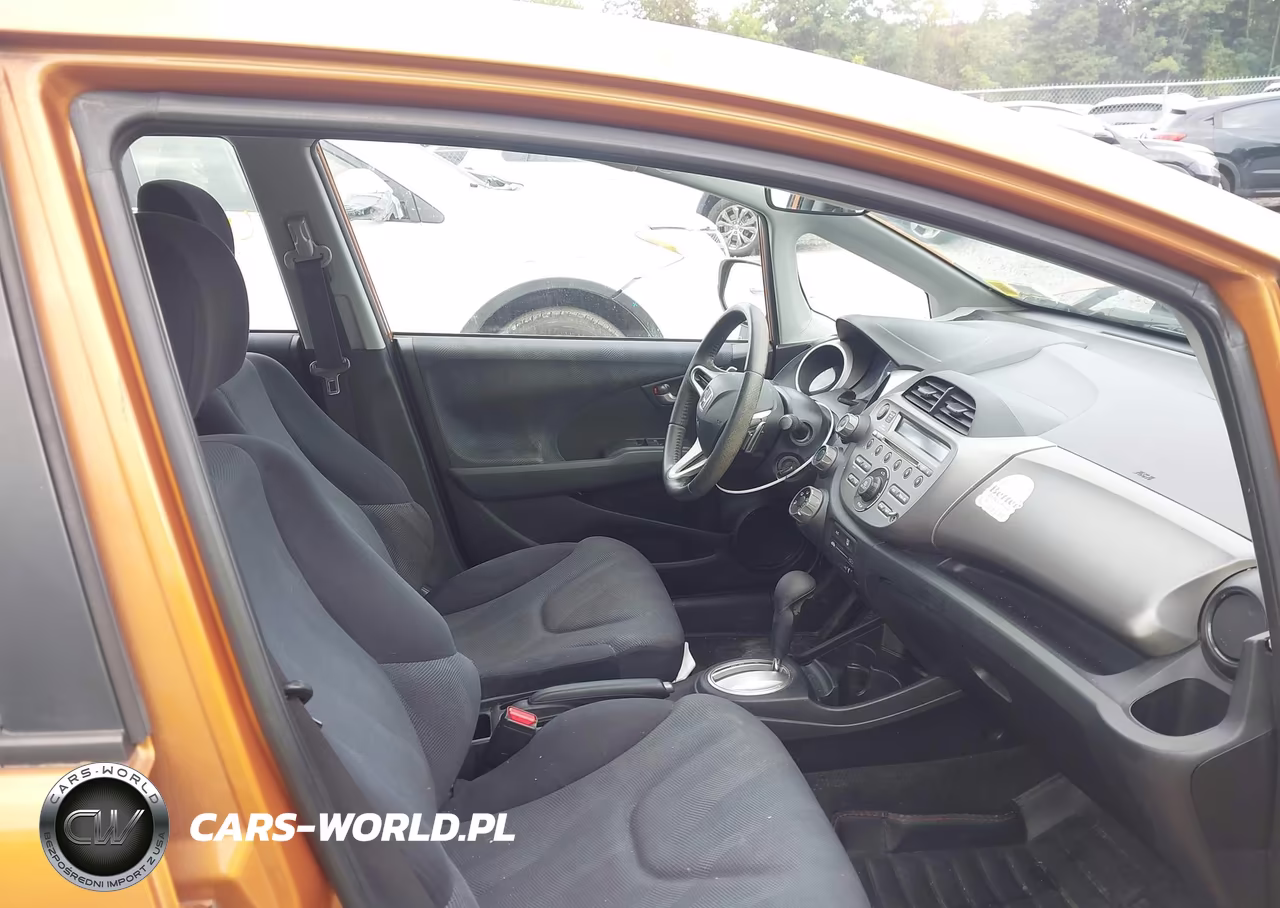 2009 Honda Fit Sport VIN:JHMGE88419S028377 - 5