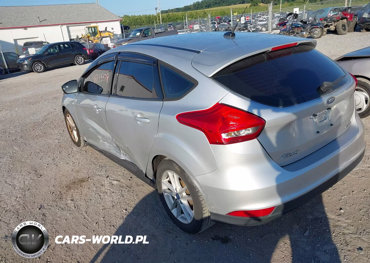 2016 Ford Focus Se VIN:1FADP3K29GL274776 - 3