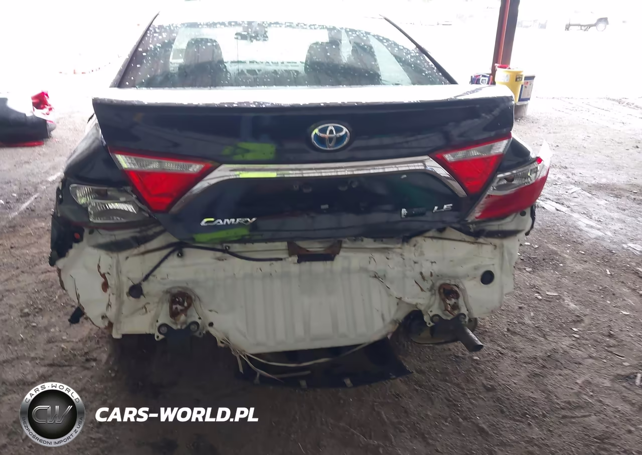 2015 Toyota Camry Hybrid Le VIN:4T1BD1FKXFU142784 - 17
