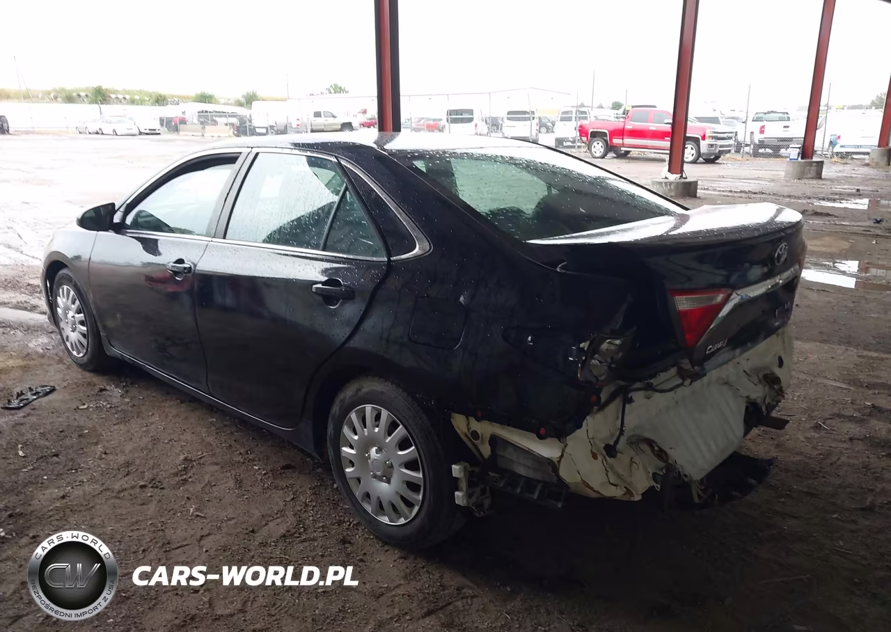 2015 Toyota Camry Hybrid Le VIN:4T1BD1FKXFU142784 - 3
