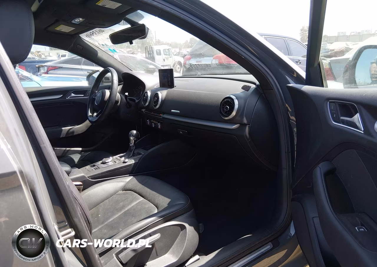 2019 Audi A3 45 Premium VIN:WAUBEGFF2K1022526 - 5