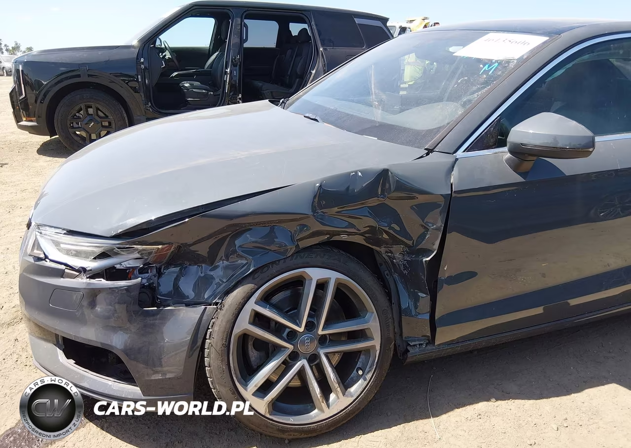 2019 Audi A3 45 Premium VIN:WAUBEGFF2K1022526 - 6
