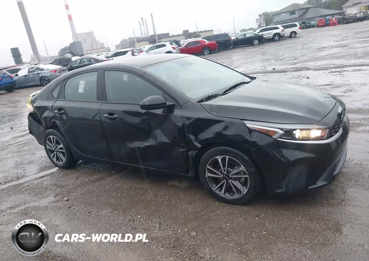 2024 Kia Forte Lxs VIN:3KPF24AD5RE704549 - 13