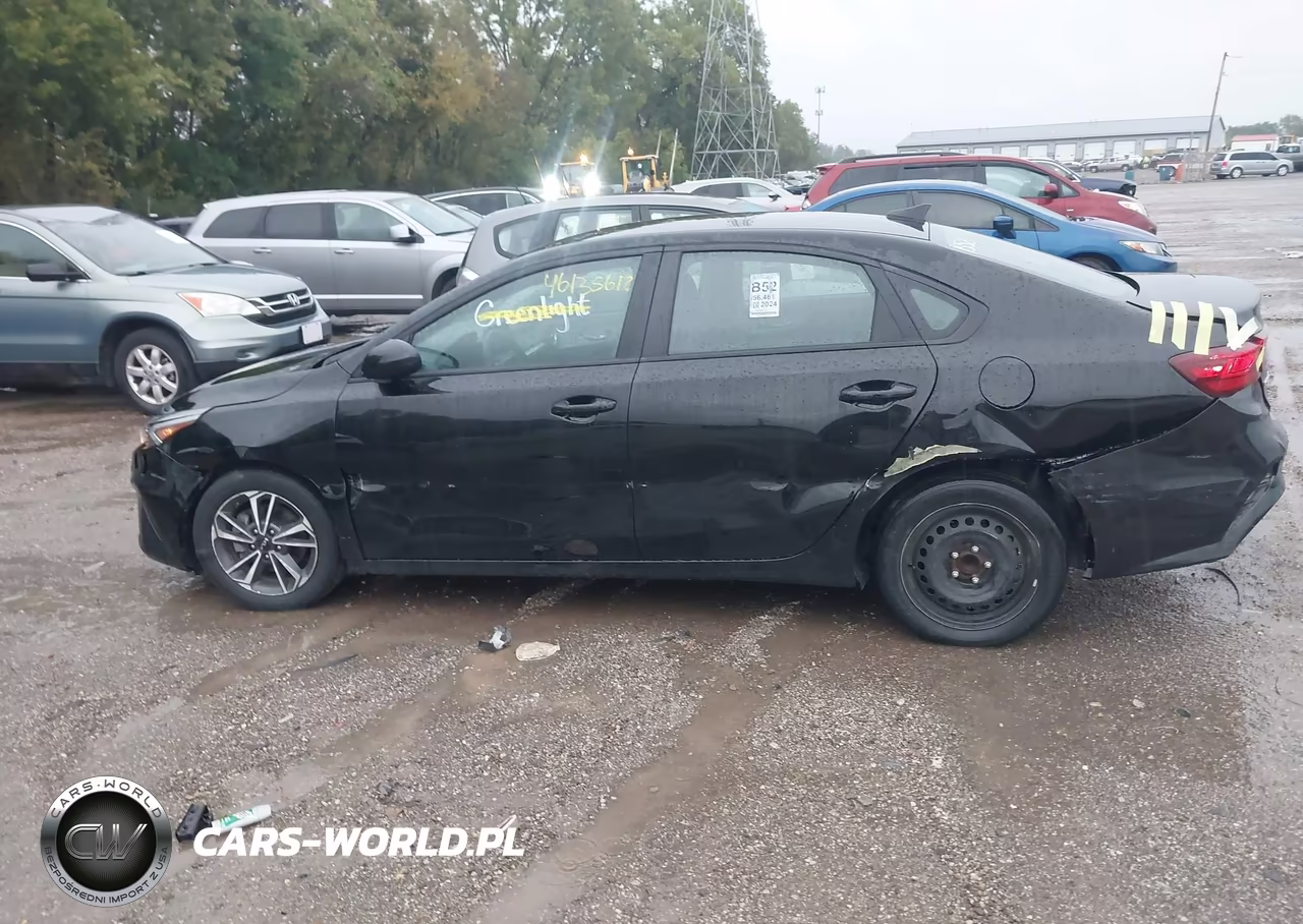 2024 Kia Forte Lxs VIN:3KPF24AD5RE704549 - 14