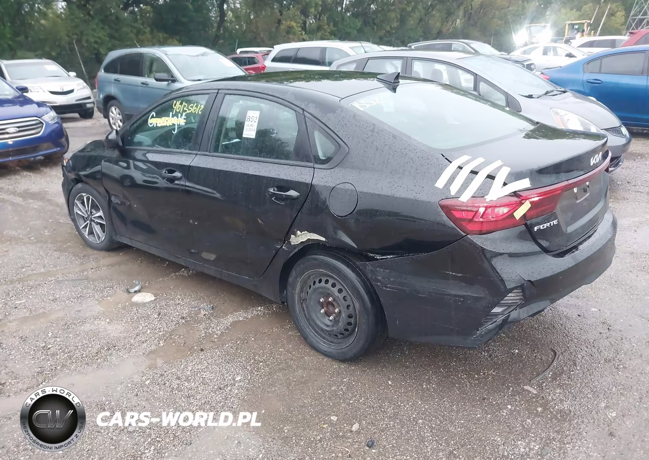 2024 Kia Forte Lxs VIN:3KPF24AD5RE704549 - 3