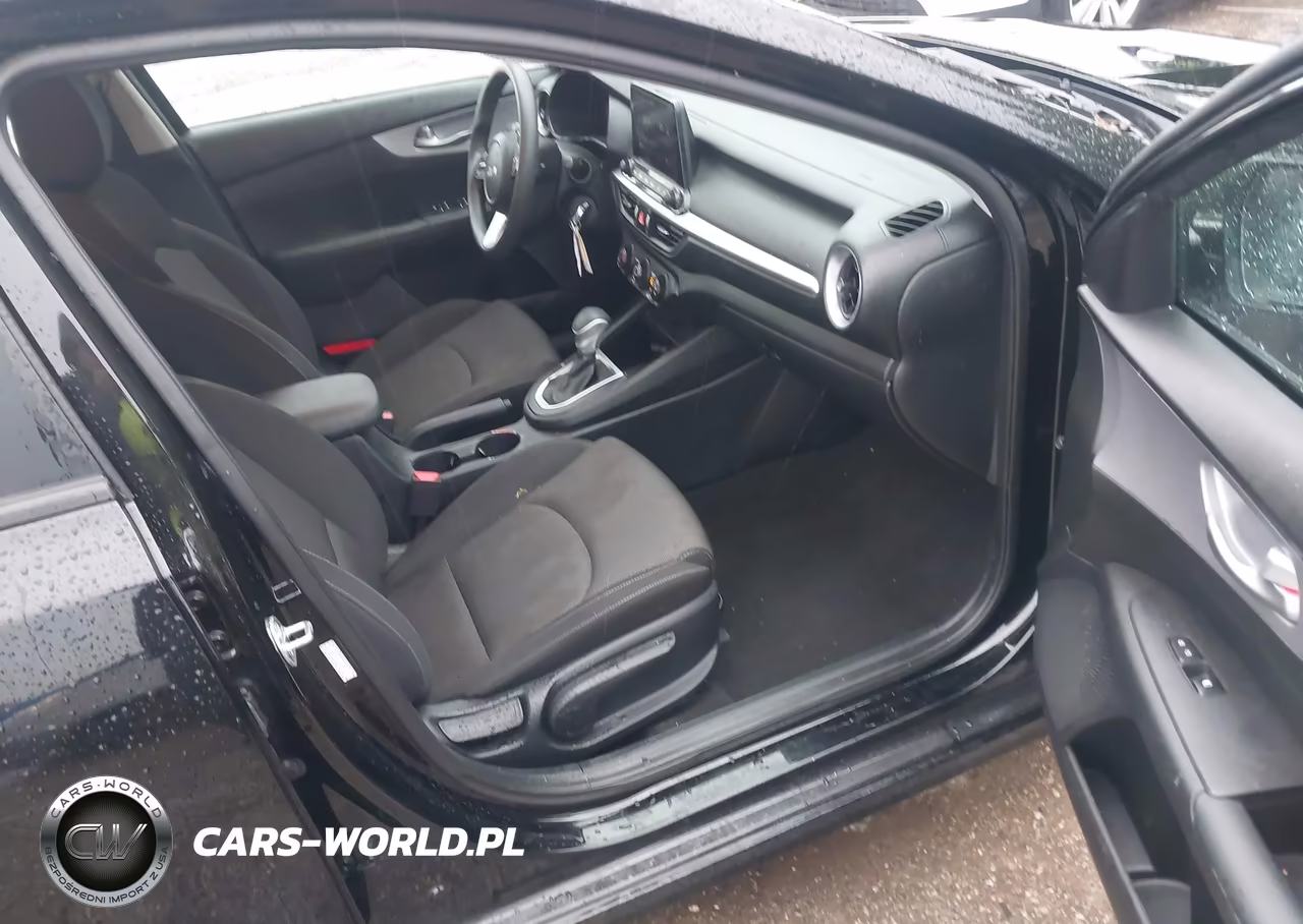 2024 Kia Forte Lxs VIN:3KPF24AD5RE704549 - 5