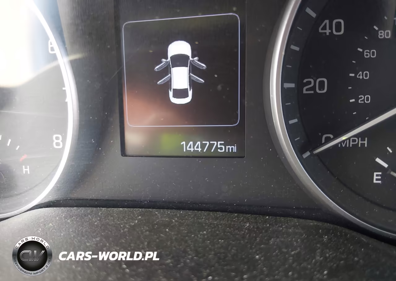 2018 Hyundai Elantra Sel VIN:5NPD84LF5JH399820 - 15