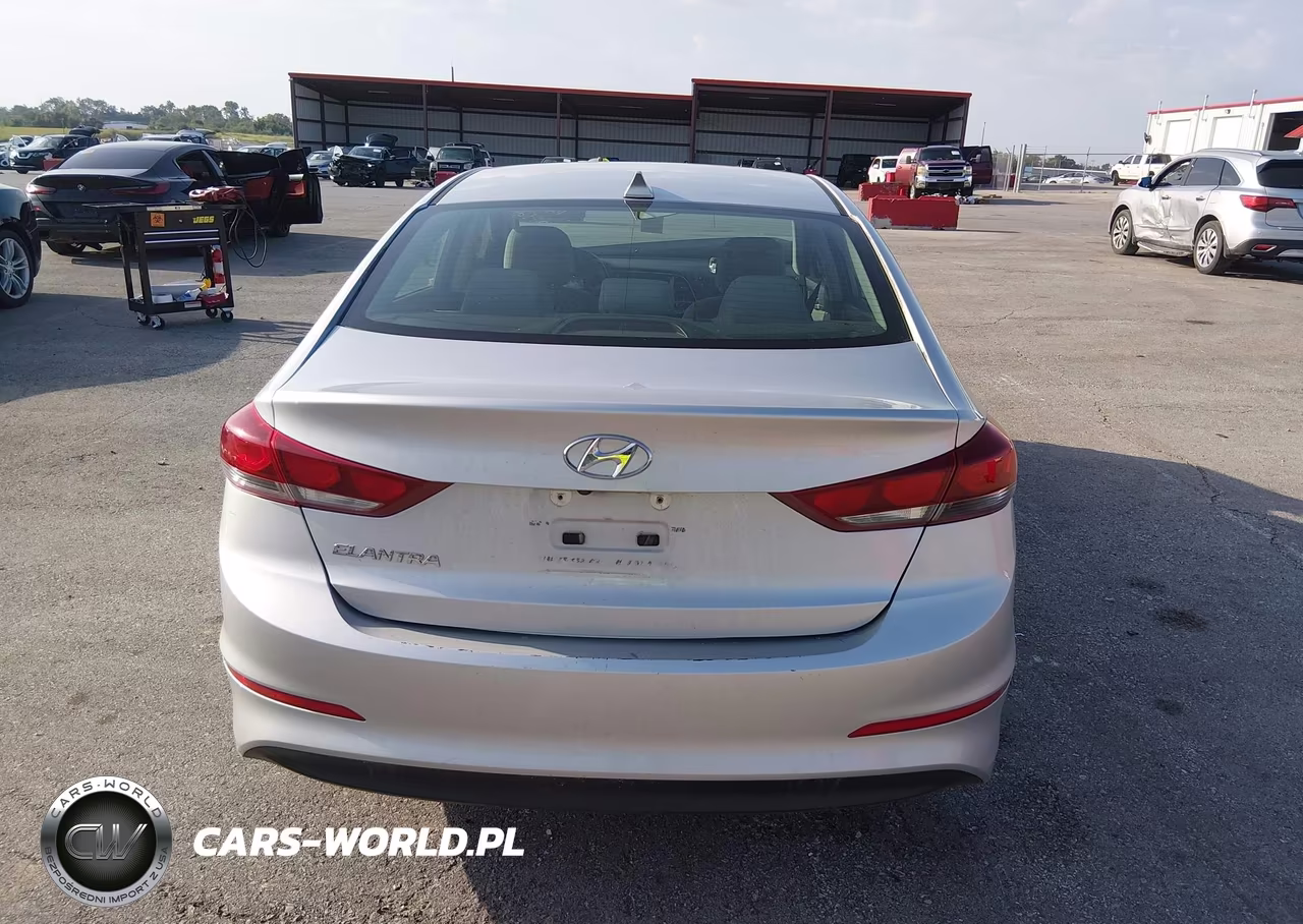 2018 Hyundai Elantra Sel VIN:5NPD84LF5JH399820 - 16