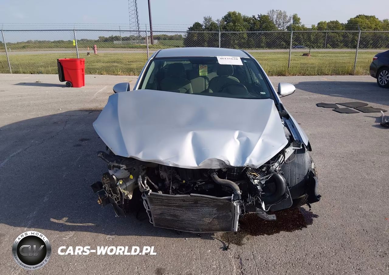 2018 Hyundai Elantra Sel VIN:5NPD84LF5JH399820 - 6