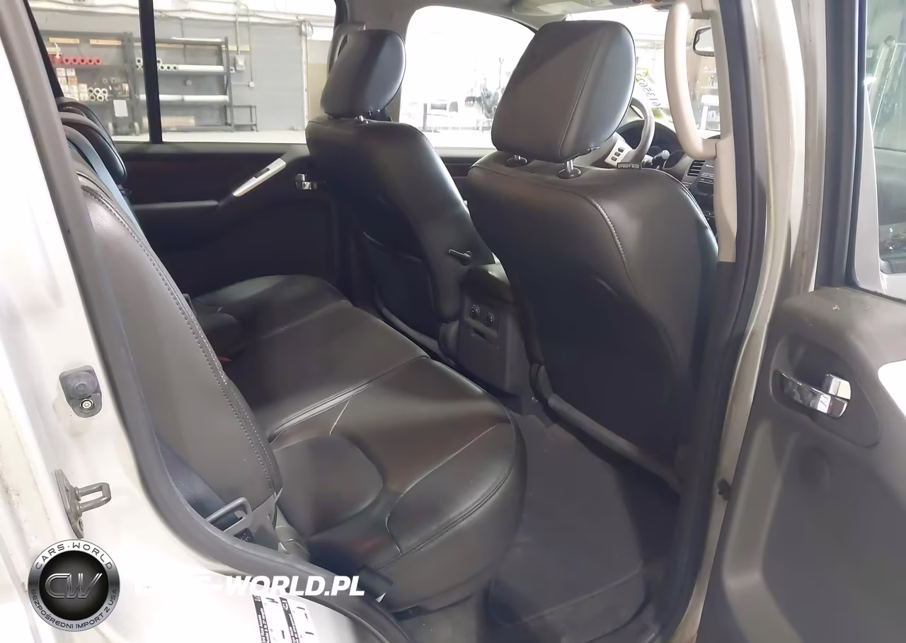 2010 Nissan Pathfinder Le VIN:5N1AR1NB5AC613530 - 8