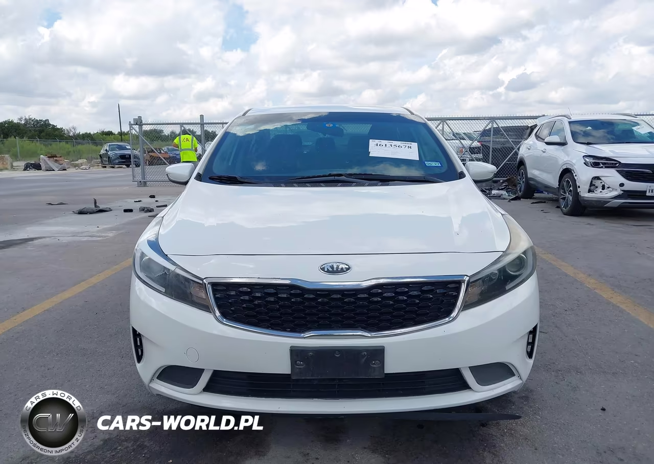 2017 Kia Forte Lx VIN:3KPFL4A77HE151098 - 12