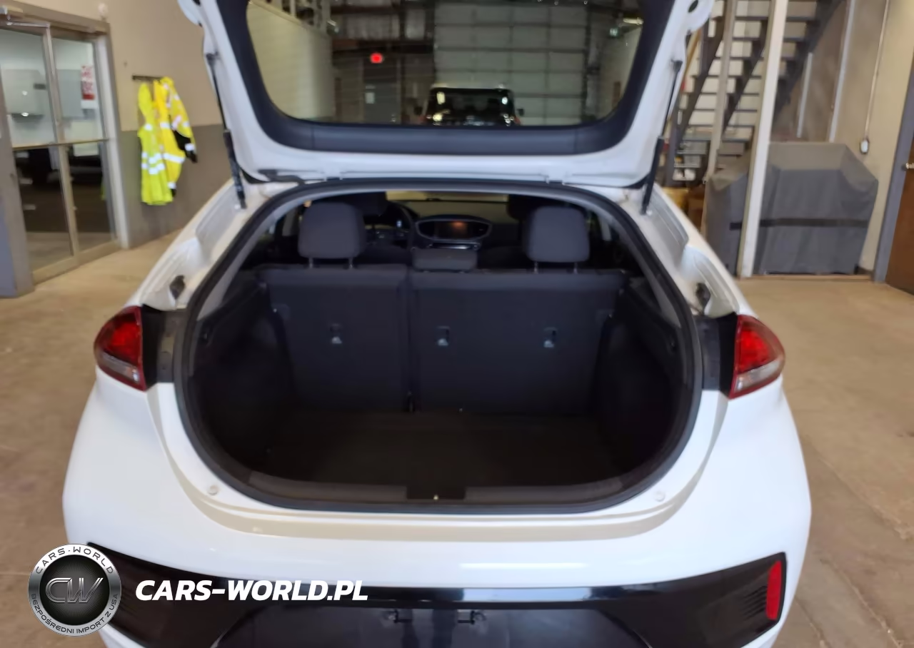 2019 Hyundai Ioniq Hybrid Blue VIN:KMHC65LC2KU160161 - 14
