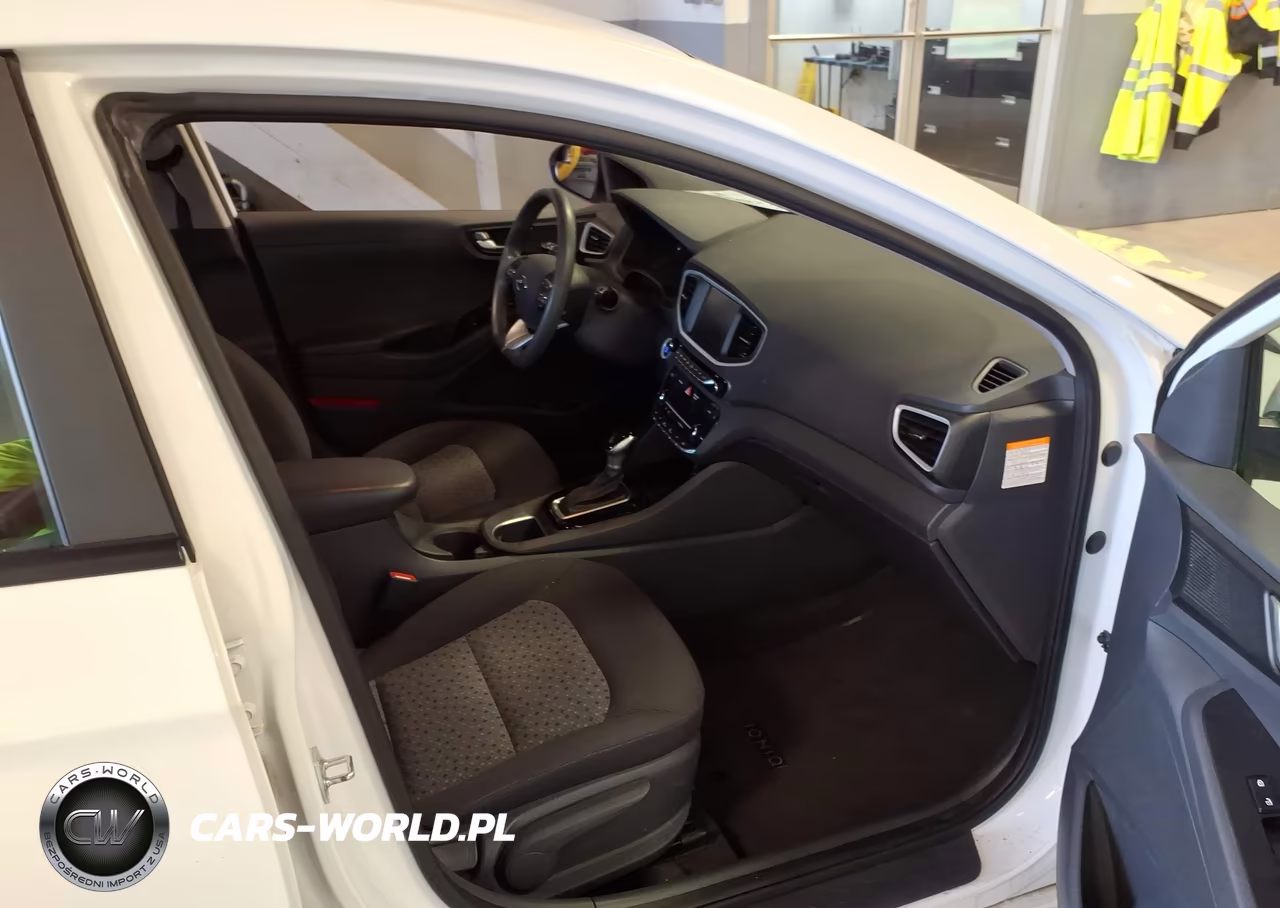 2019 Hyundai Ioniq Hybrid Blue VIN:KMHC65LC2KU160161 - 5