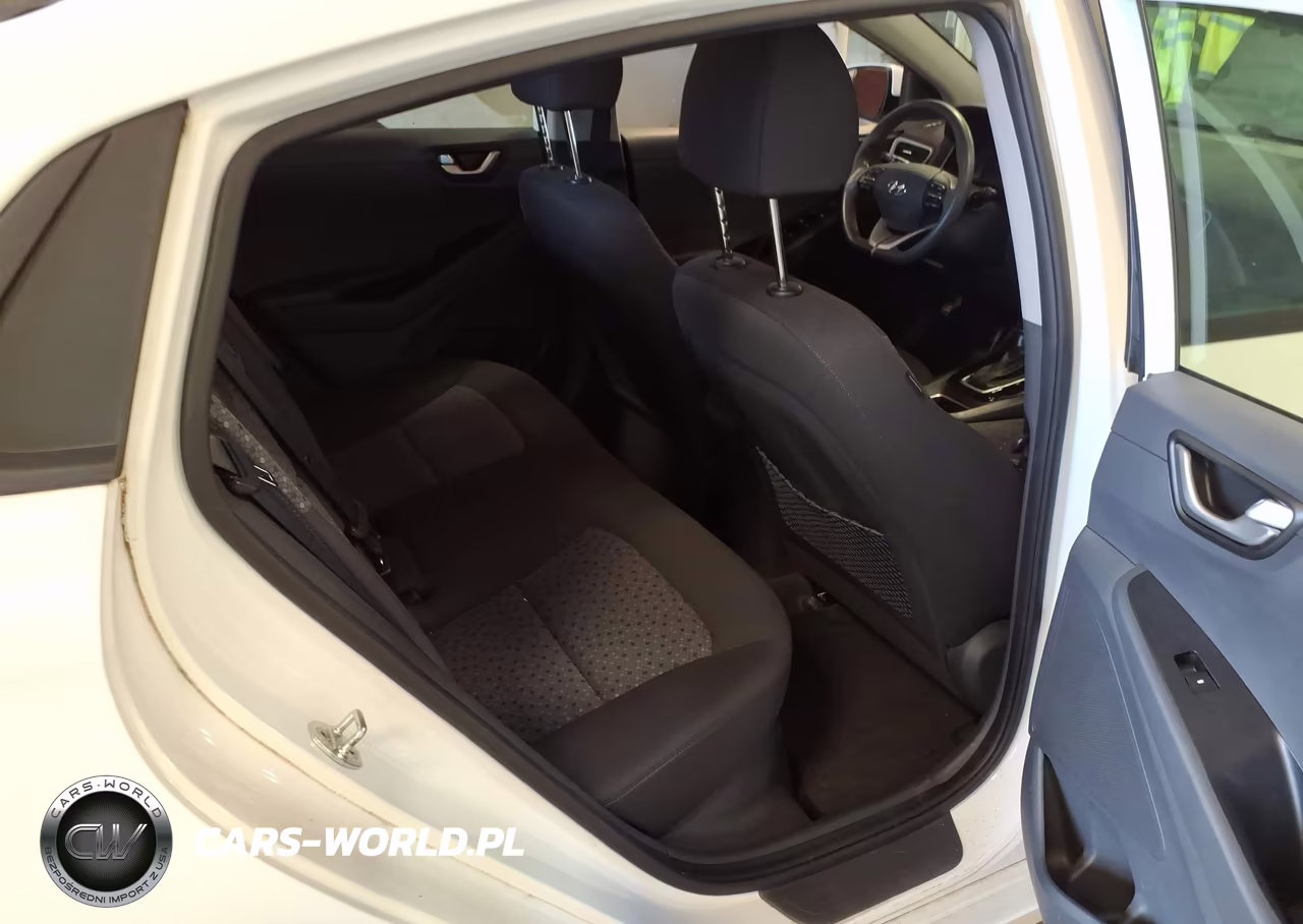 2019 Hyundai Ioniq Hybrid Blue VIN:KMHC65LC2KU160161 - 8