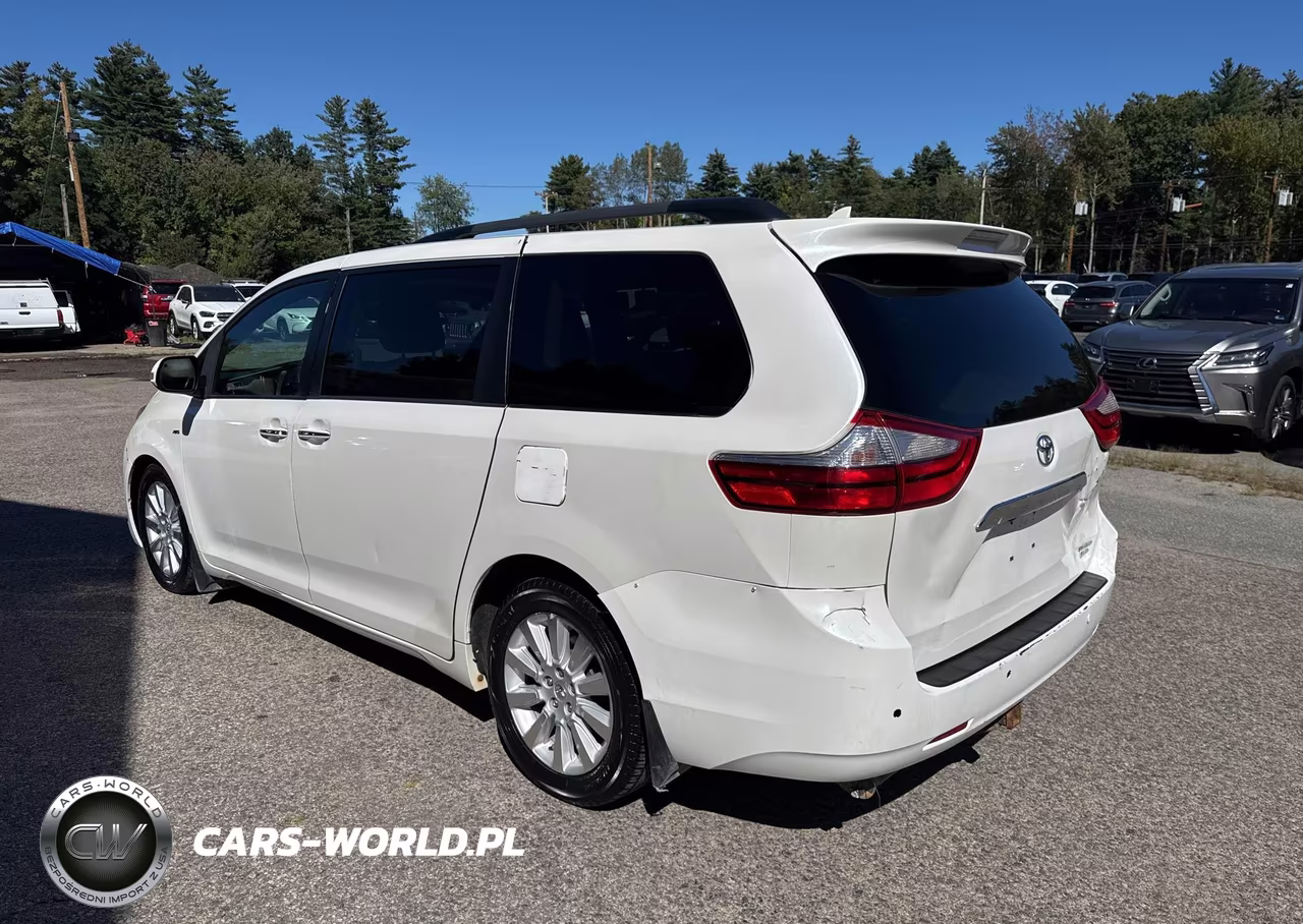 2016 Toyota Sienna Limited 7-Passenger VIN:5TDDK3DC3GS132131 - 3