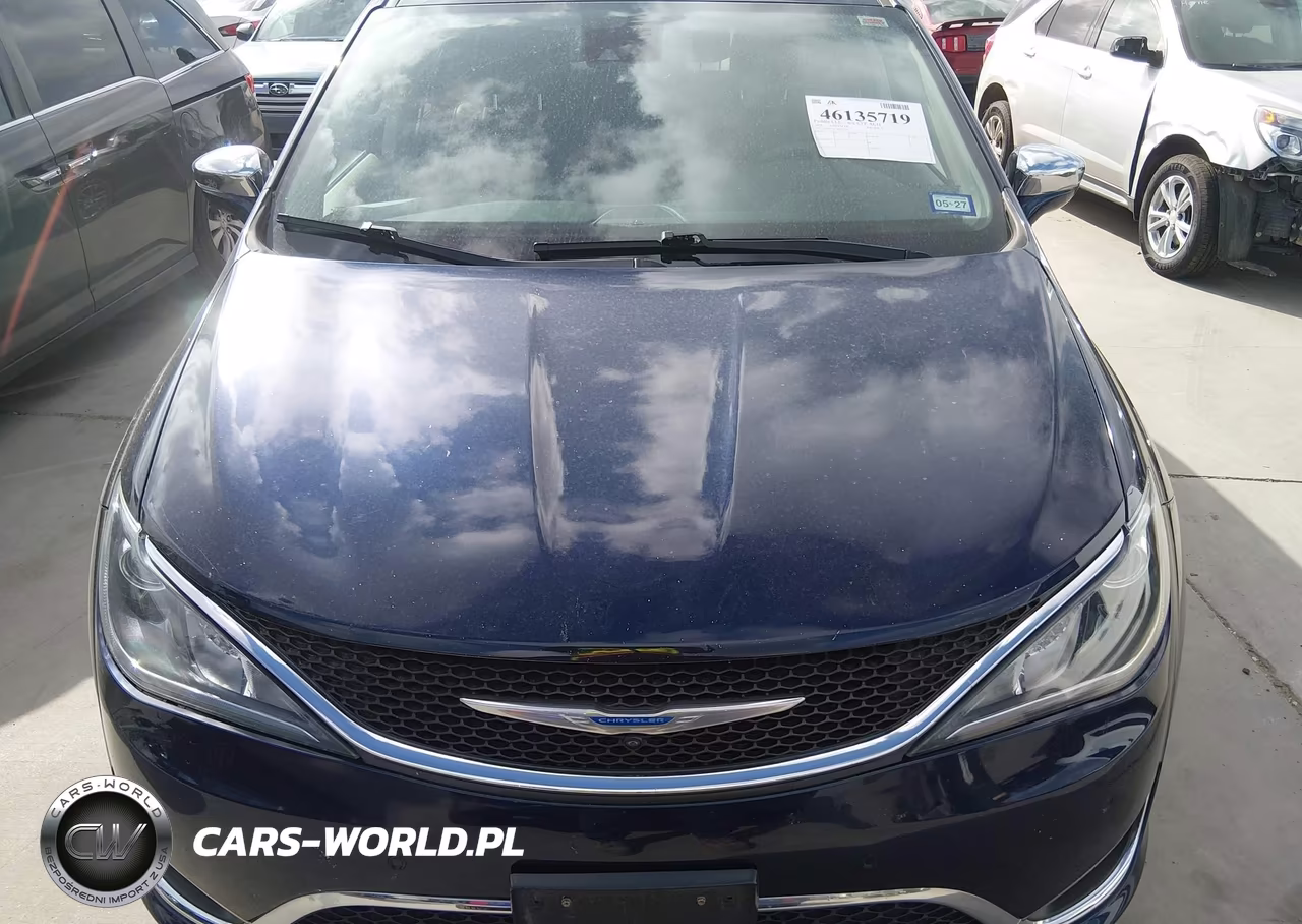 2018 Chrysler Pacifica Limited VIN:2C4RC1GG1JR117228 - 12
