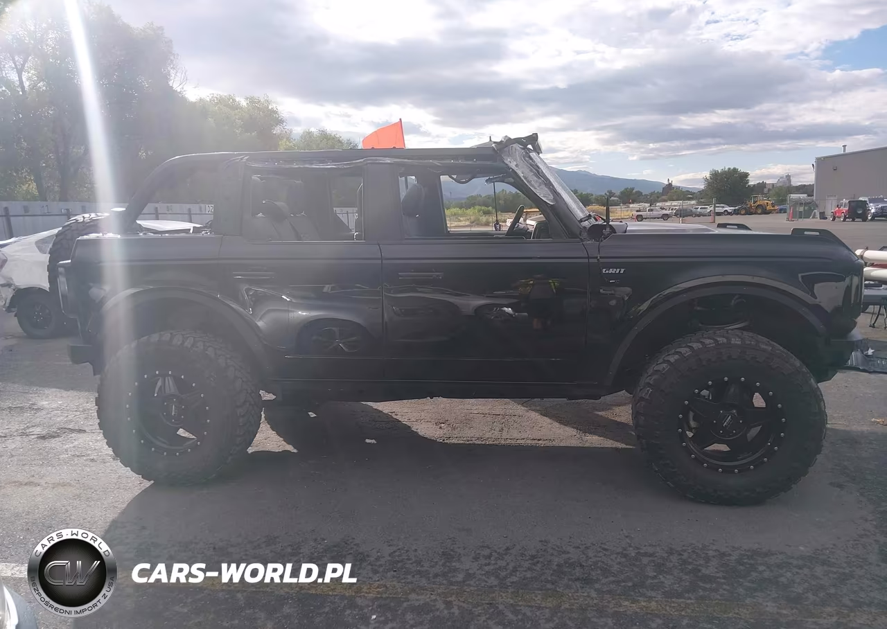 2022 Ford Bronco Outer Banks VIN:1FMDE5BH9NLB38155 - 14