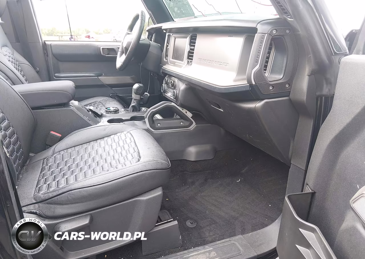 2022 Ford Bronco Outer Banks VIN:1FMDE5BH9NLB38155 - 5