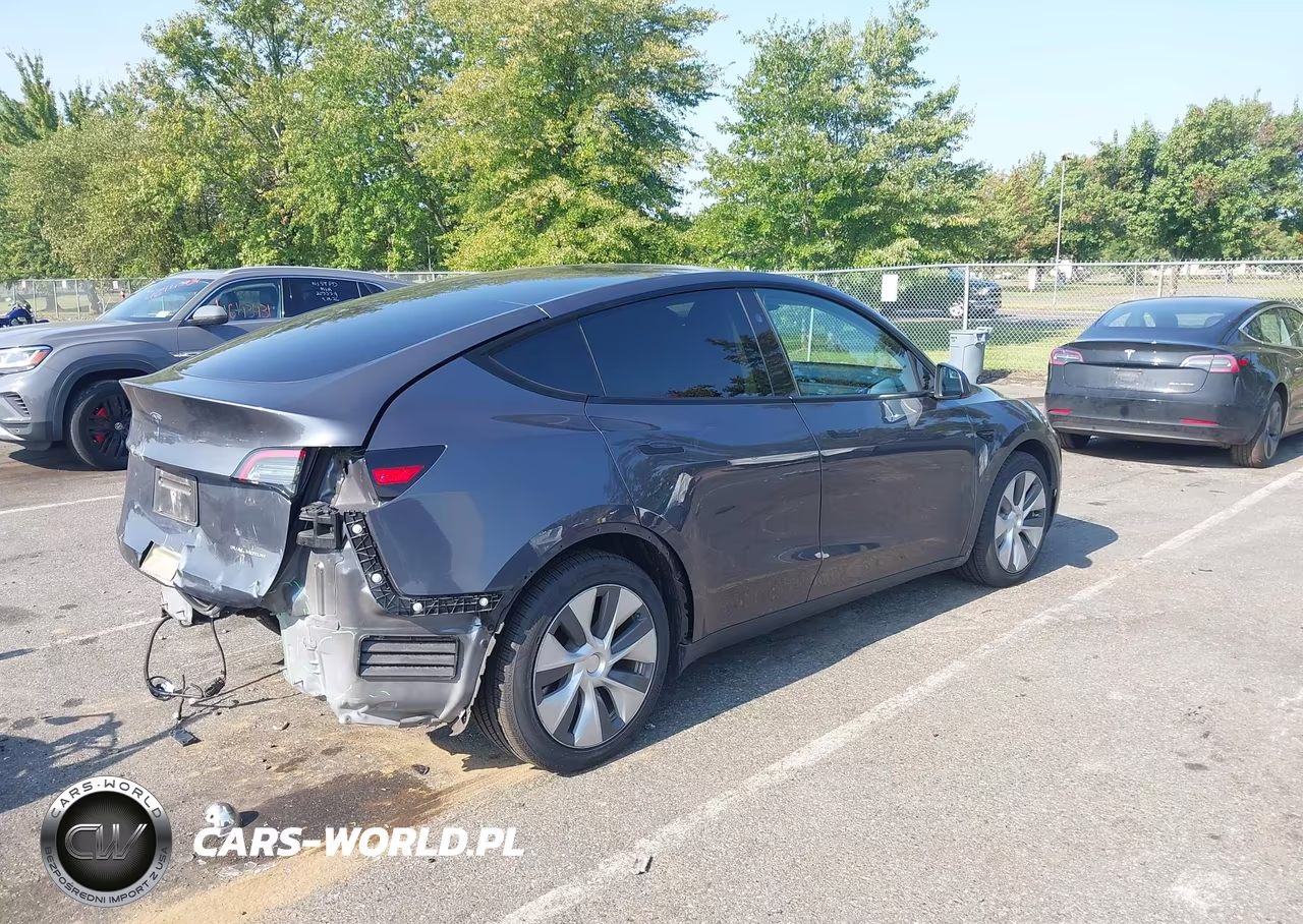 2023 Tesla Model Y Awd-Long Range Dual Motor All-Wheel Drive VIN:7SAYGAEE6PF858676 - 4