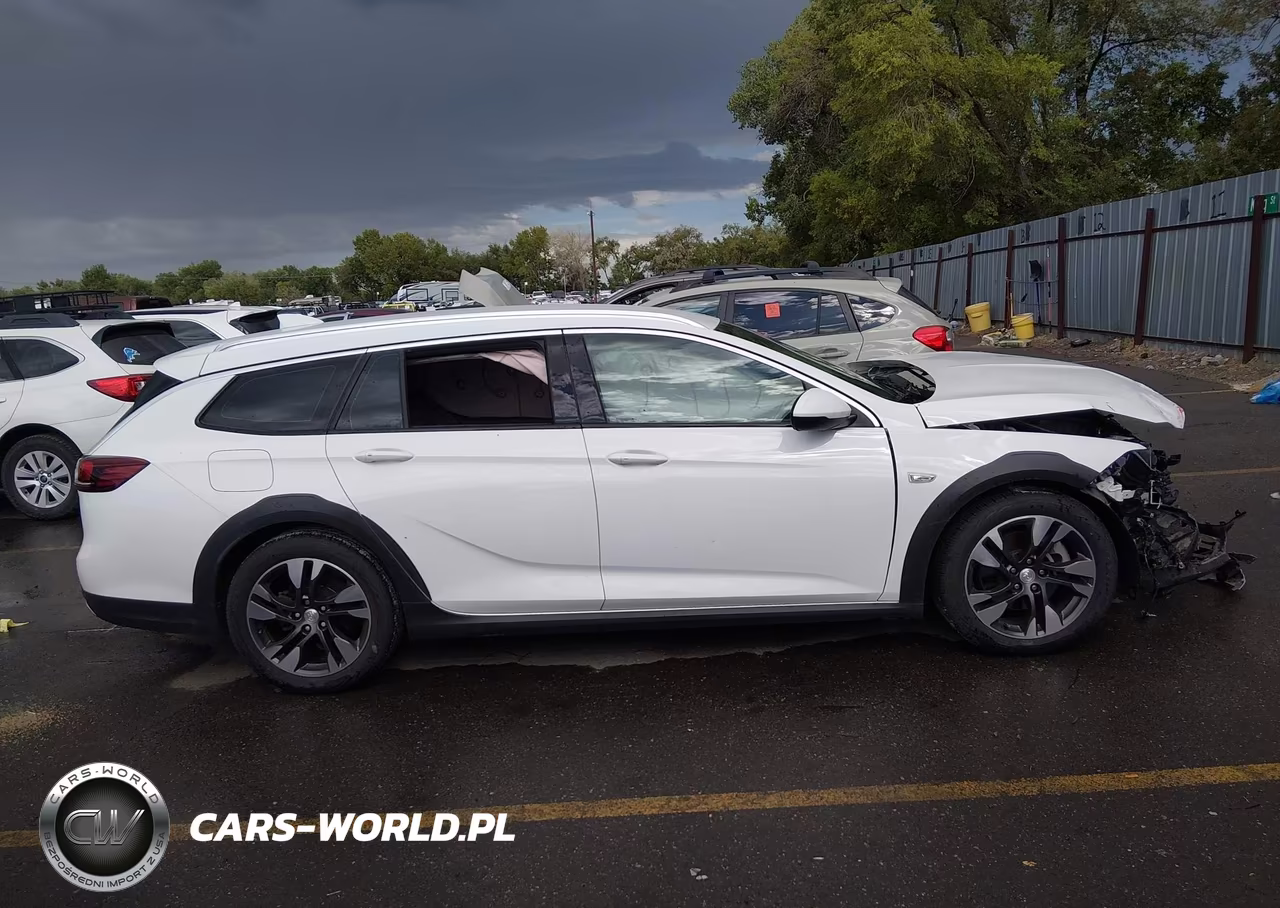 2018 Buick Regal Tourx Essence VIN:W04GV8SX9J1073415 - 14