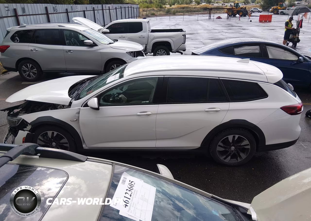 2018 Buick Regal Tourx Essence VIN:W04GV8SX9J1073415 - 15