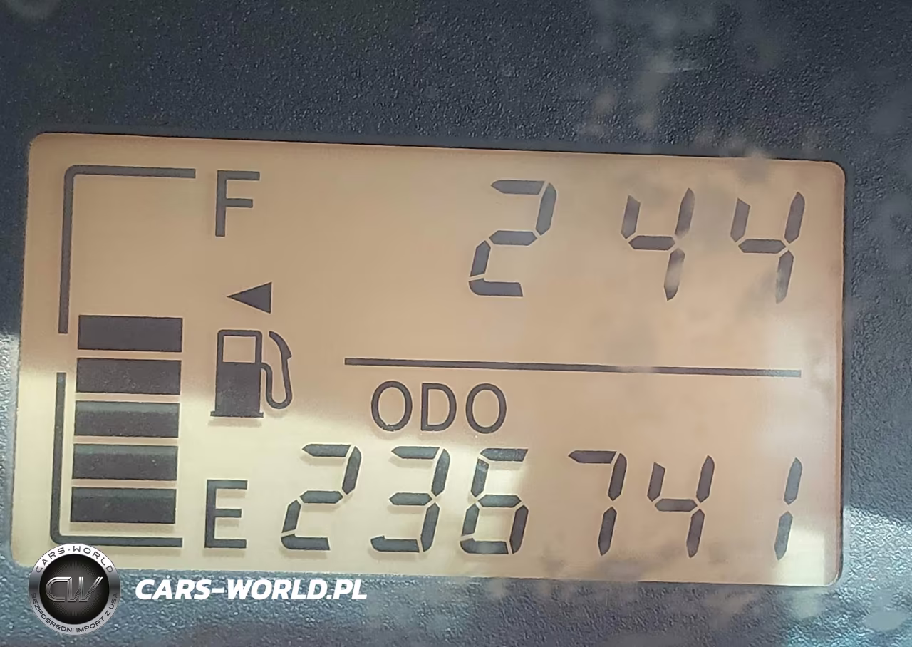 2008 Toyota Yaris VIN:JTDBT923081241249 - 12