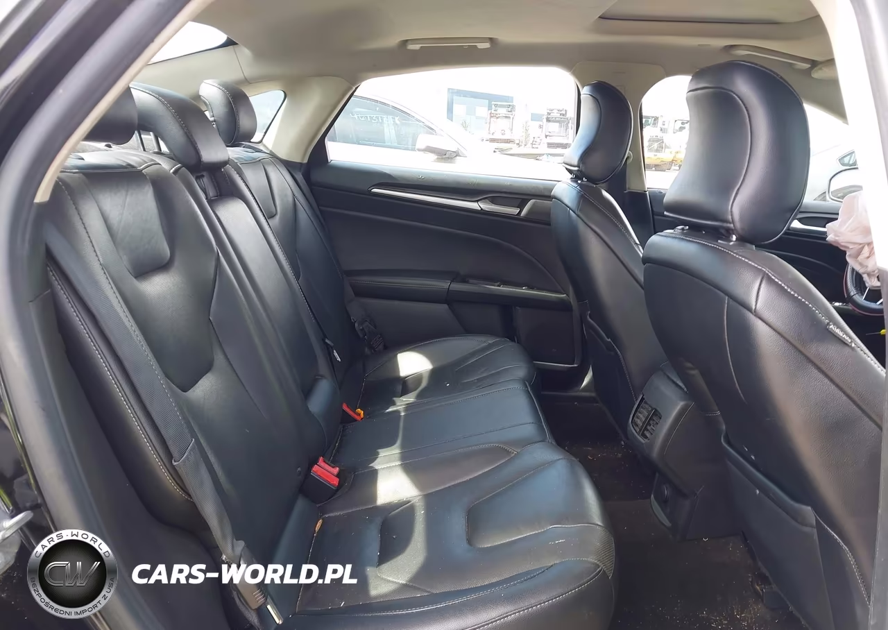 2019 Ford Fusion Hybrid Titanium VIN:3FA6P0RU4KR120260 - 8