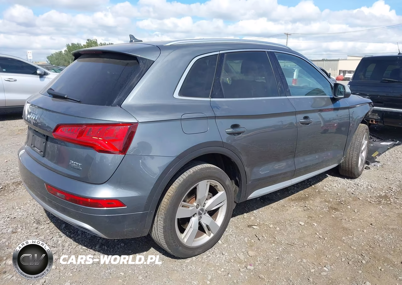 2018 Audi Q5 2.0T Premium-2.0T Tech Premium VIN:WA1BNBFY7J2113463 - 4