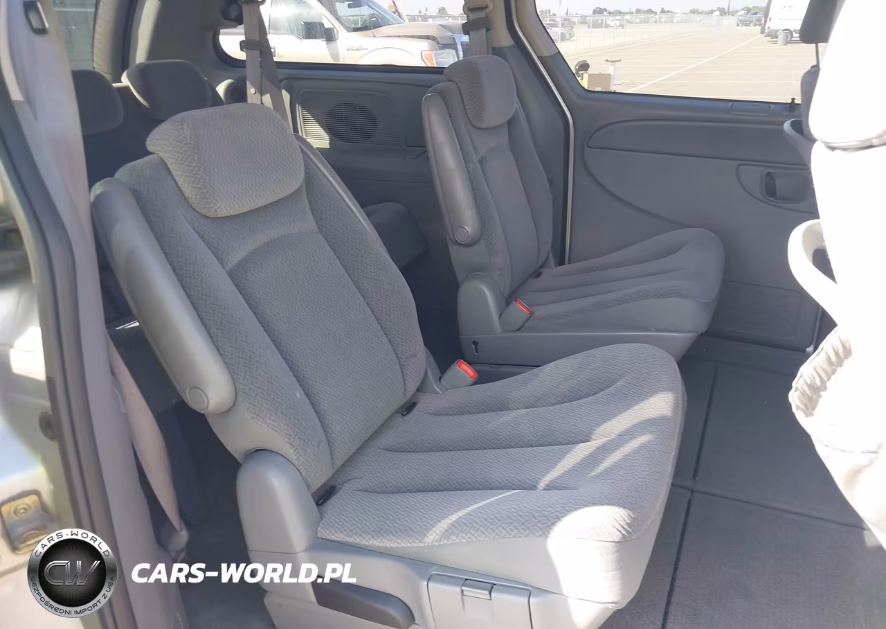 2005 Chrysler Town & Country Lx VIN:2C4GP44R45R513629 - 8