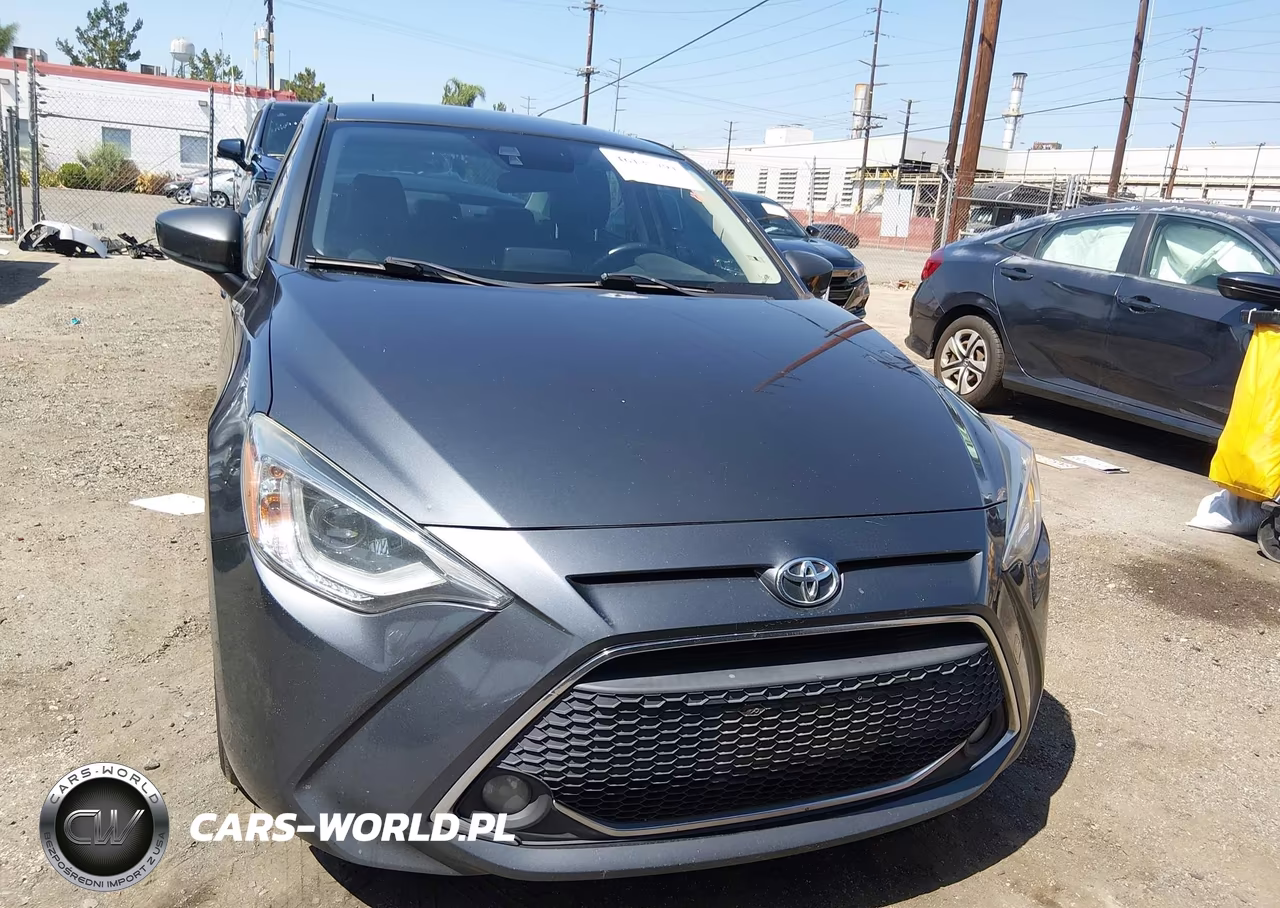 2019 Toyota Yaris Xle VIN:3MYDLBYV0KY521296 - 12