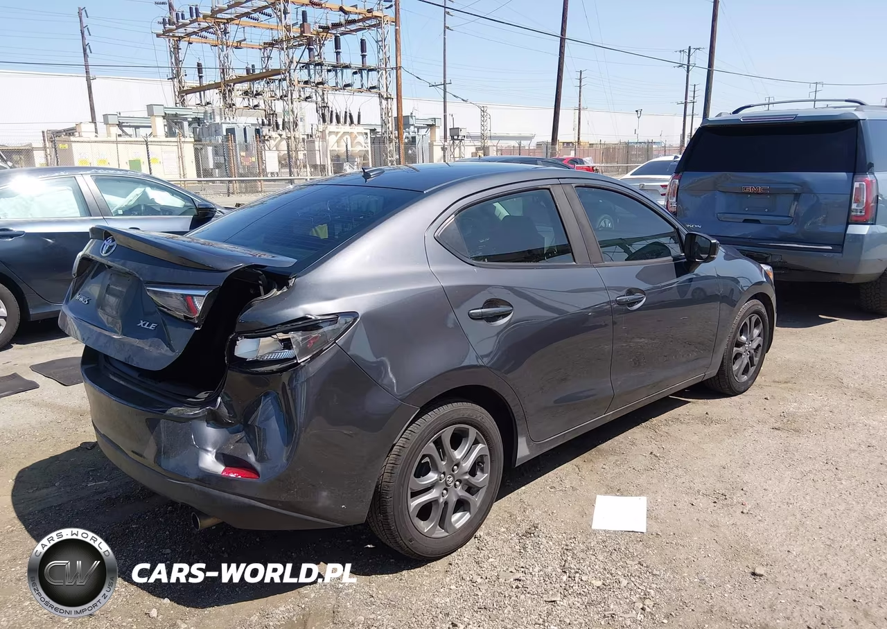 2019 Toyota Yaris Xle VIN:3MYDLBYV0KY521296 - 4