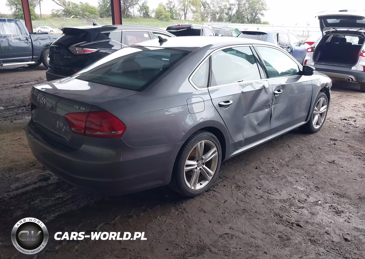 2014 Volkswagen Passat 1.8T Se VIN:1VWBS7A37EC119011 - 4